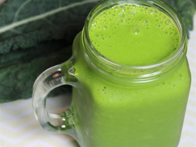 Spinach and Kale Smoothie